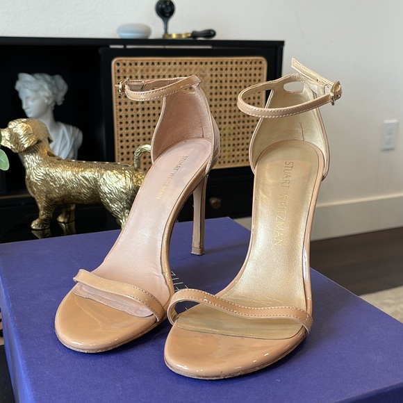 Stuart Weitzman Nude Nudistsong Heel Ankle Strap Patent Leather Sandals  Beige - Picture 4 of 17